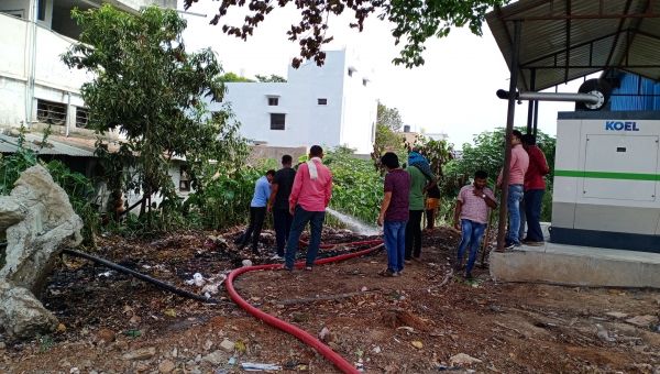 जिला अस्पताल के ऑक्सीजन प्लांट के पास लगी आग, काबू, गंभीर हादसा टला