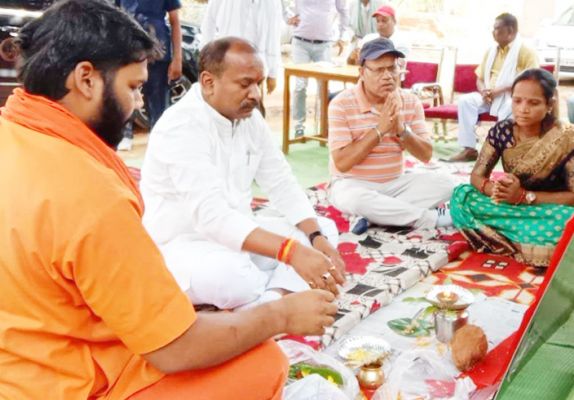 विधायक कमरो ने किया साढ़े 12 करोड़ से अधिक के विकास कार्यों का भूमिपूजन