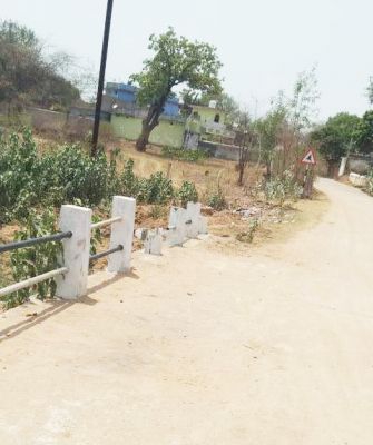 पुलिया छ: माह में जर्जर, पंचायत को नोटिस