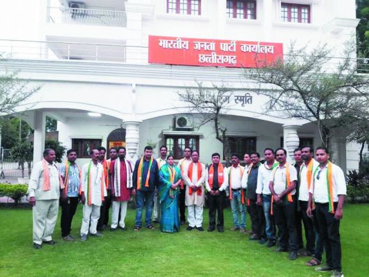 पूर्व जिपं सदस्य अरविंद भाजपा में शामिल