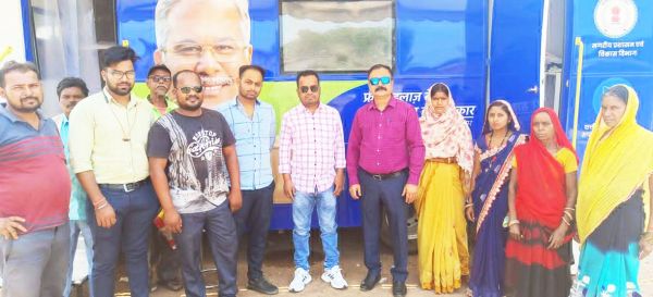 मोबाइल मेडिकल यूनिट से लाभान्वित हो रहे वार्डवासी