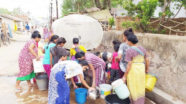 8 करोड़ वसूली का लक्ष्य, 2 सौ से अधिक बकायेदारों पर कार्रवाई