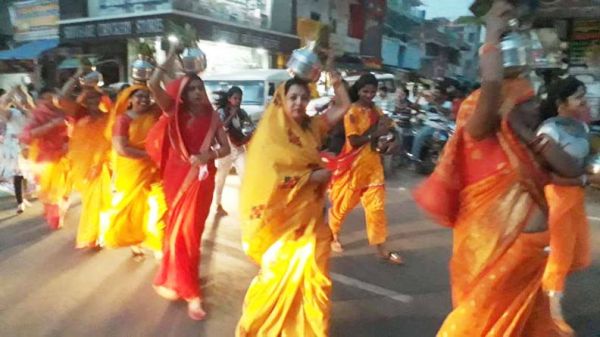 कलश यात्रा के साथ रामकथा शुरू