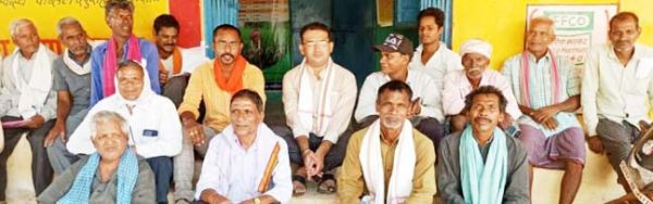 भाजपाईयों ने दिया सोसायटी में धरना