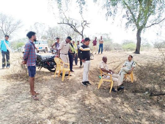अमेठी के पास महानदी में लाश दफनाने की खबर, रायपुर से बुलाई फॉरेंसिक टीम