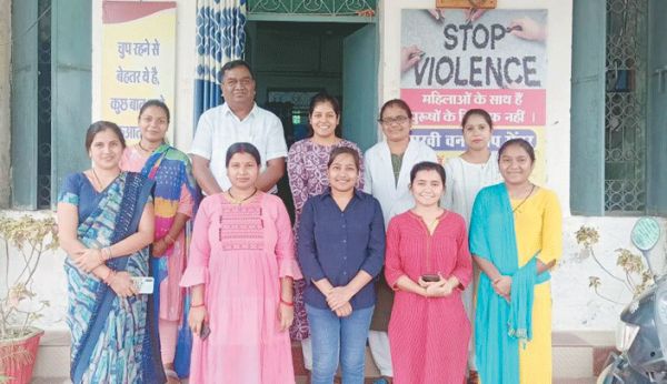 कलेक्टर ने किया सखी वन स्टॉप सेंटर का निरीक्षण