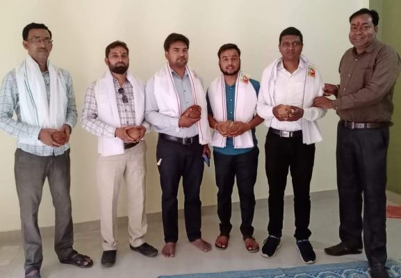 हिंदी पत्रकारिता दिवस पर पत्रकारों का सम्मान