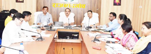 रिकॉर्ड दुरूस्तीकरण  में गति लाने के निर्देश
