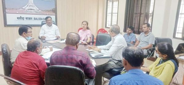 धान के बदलें अन्य फसलों पर दे जोर, मानसून आने के पूर्व सभी तैयारियों को करे सुनिश्चित- कलेक्टर
