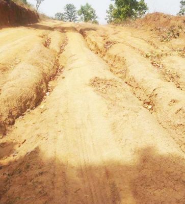 बुनियादी सुविधाएं पहुंचाने निरंतर कार्य कर रही भूपेश सरकार- कमरो