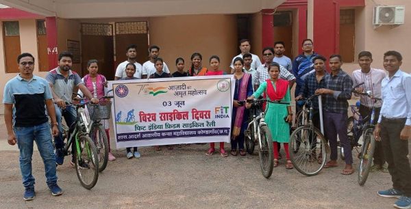 स्वस्थ जीवन व सेहतमंद भविष्य के लिए जागरूकता का संदेश देते निकाली साइकिल रैली