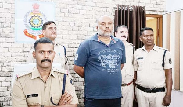चिटफंड कम्पनी का मुख्य डायरेक्टर गिरफ्तार