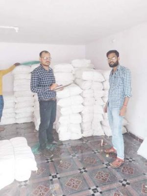 व्यापारी के गोदाम से साढ़े 9 लाख का अवैध गुटखा जब्त