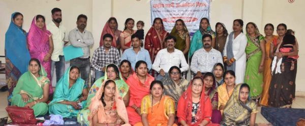 दीनदयाल अंत्योदय योजना, महिलाओं को बताई समूह गठन की विधि