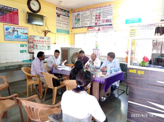 निति आयोग की टीम ने पीएचसी चटौद का किया निरीक्षण, अस्पताल में देखी सुविधाएं