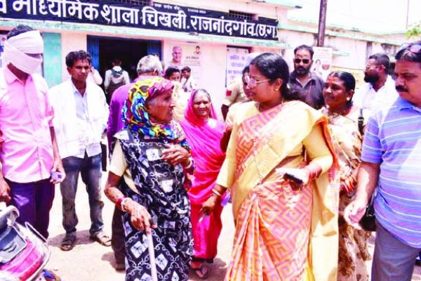 जन चौपाल से लोगों में उत्साह,  पांचवें दिन मिले 291 आवेदन