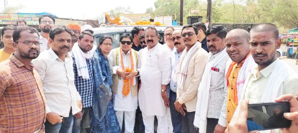 श्रम मंत्री डहरिया का भव्य स्वागत