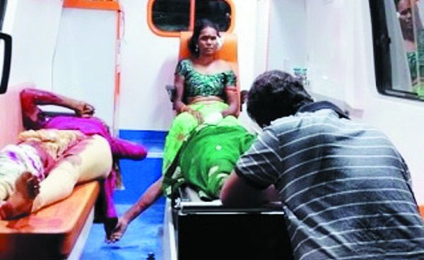 आटो रिक्शा को तेज रफ्तार बोलेरो ने मारी टक्कर, दो महिलाओं की मौत, 8 घायल