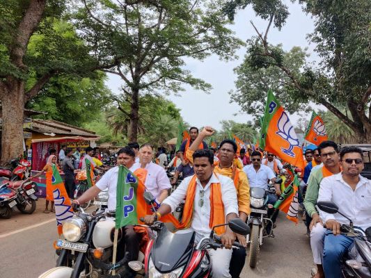 150 किमी लंबी बाईक रैली निकाली भाजयुमो ने