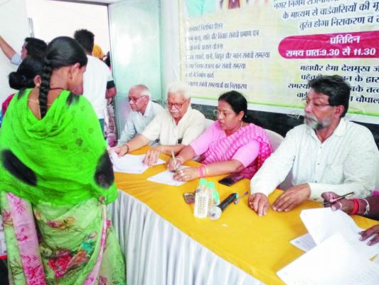 निगम के चौपाल में 11वें दिन 1178 आवेदन