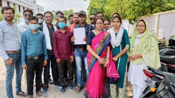 सीधी भर्ती में समायोजित करने की मांग