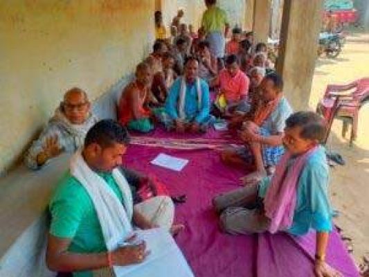 कोल माइंस के लिए जमीन नहीं देने का ग्रामीणों ने लिया निर्णय