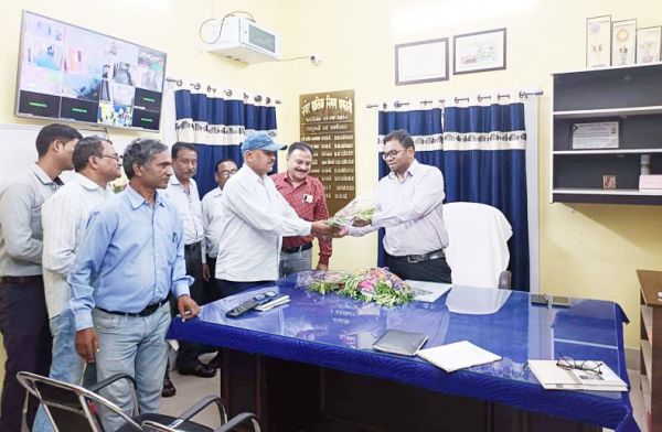 नए आयुक्त ने लिया निगम का प्रभार, अफसरों की ली समीक्षा बैठक