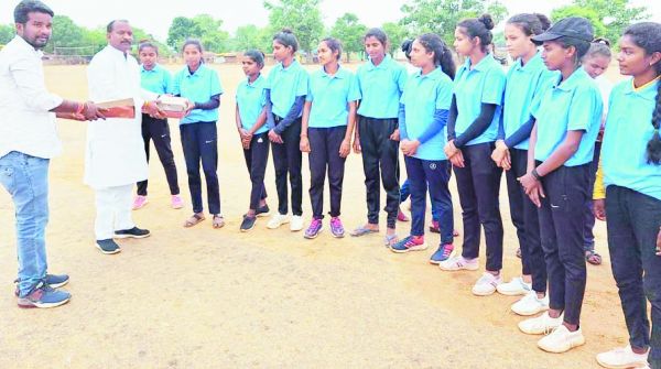 शहरी और ग्रामीण क्षेत्रों का समानांतर विकास कर रही भूपेश सरकार-कमरो