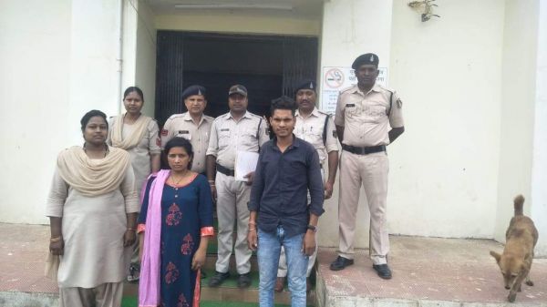 मानव तस्करी के आरोप में 2 गिरफ्तार