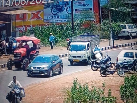 दुर्घटना कर फरार वाहन को पुलिस ने पकड़ा