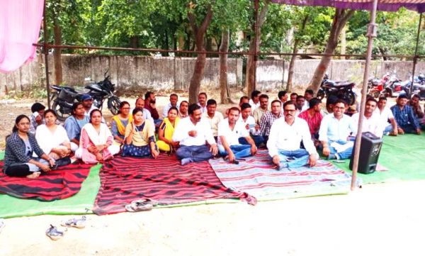 तहसीलदार के खिलाफ पटवारियों ने खोला मोर्चा
