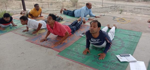 घरों से निकलकर 21 जून को उत्साह से योग दिवस मनाएं- संजय