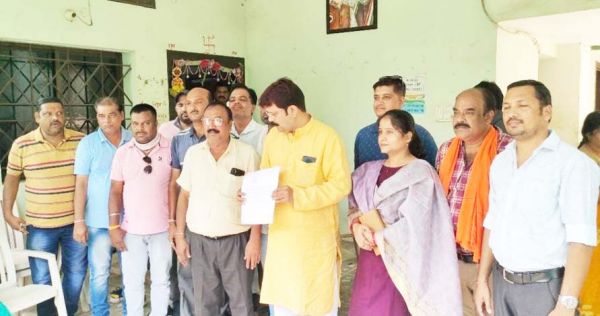 आशीर्वाद पुरम कॉलोनी अब तक नहीं हुआ निगम को हैंडओवर, आयुक्त को ज्ञापन