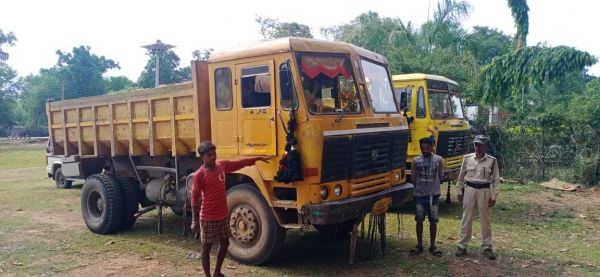 चूना पत्थर-रेत का अवैध परिवहन, 4 गाडिय़ां जब्त