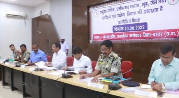 दूरस्थ क्षेत्रों में शासन की योजनाओं को त्वरित गति से पहुंचाने पर जोर