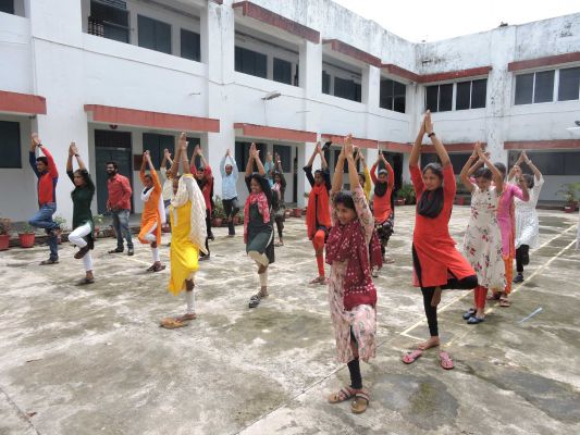 रासेयो ने किया योगाभ्यास