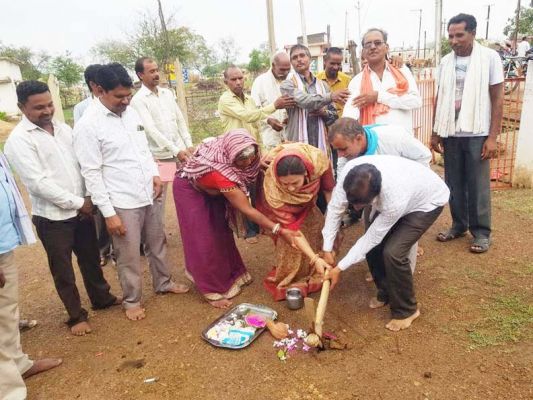 दूसरों के लिए रौशनी करने पर रौशन आप भी होते हैं- प्रज्ञा