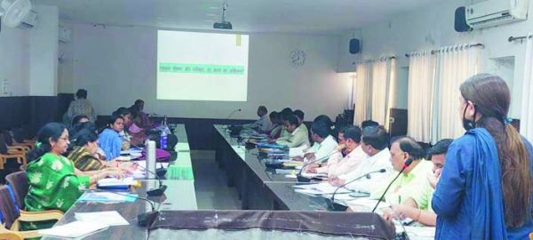 कार्यशाला में बताए बच्चों के पोषण और देखरेख के तरीके