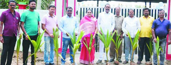 कुरुद विधायक के जन्मदिन पर पौधरोपण सहित कई आयोजन