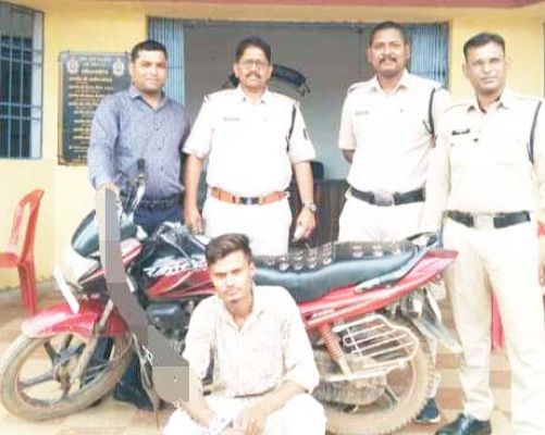 चोरी किए बाइक सहित आरोपी गिरफ्तार