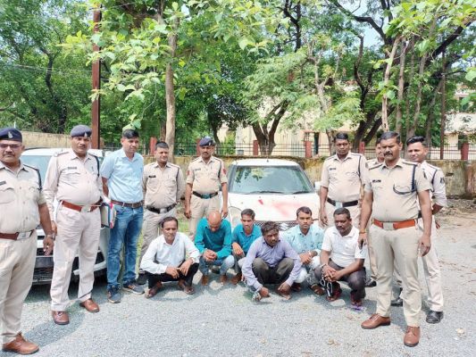 फर्जी अंकसूची से नौकरी का झांसा दे ठगी, 7 गिरफ्तार