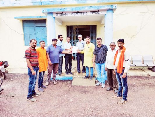 किसानों की समस्याओं को ले भाजपाइयों ने सौंपा ज्ञापन