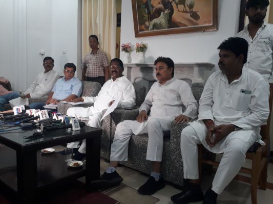 खाद की कालाबाजारी किसी भी सूरत में बर्दाश्त नहीं, सप्लाई कम होने से हो रही दिक्कत