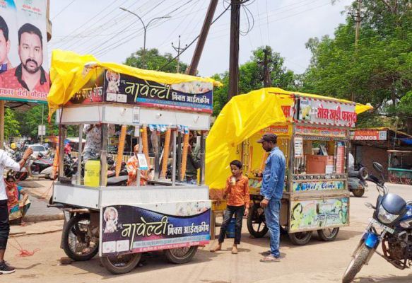 होर्डिंग, ग्लो साइन बोर्ड, ठेले, 50 दुकानों के सडक़ पर फैलाकर रखे सामान हटाए