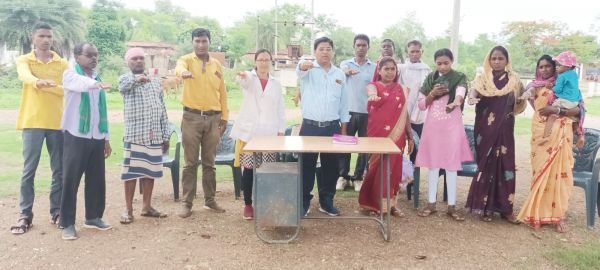 गौठान में मवेशियों को भेजने और चरवाहों की निगरानी में रखने किसानों ने लिया संकल्प