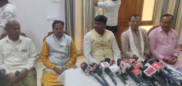 द्रौपदी मुर्मू को राष्ट्रपति पद का उम्मीदवार बनाए जाने का जनजाति गौरव समाज ने किया स्वागत