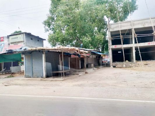 मेडिकल दुकानों ने भी शटर गिराकर विरोध जताया