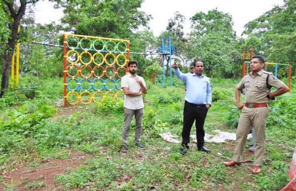 कलेक्टर-एसपी ने पार्क में पहुंचकर लिया व्यवस्थाओं का जायजा