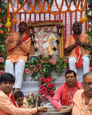 मां बनभौरी मंदिर प्राण-प्रतिष्ठा महोत्सव, शोभायात्रा में उमड़े भक्त