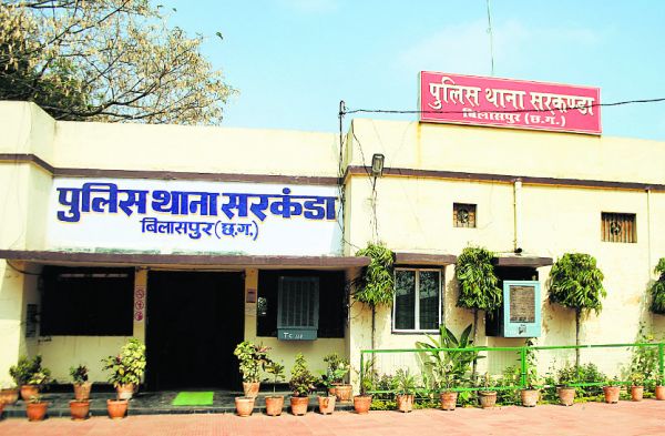 सातवीं की छात्रा को ब्लैकमेल कर लगातार रेप, रिपोर्ट दर्ज होते ही आरोपी फरार